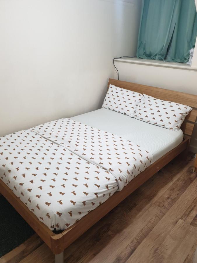 Splendid 4Bedrooms Shared Home Манчестер Екстер'єр фото